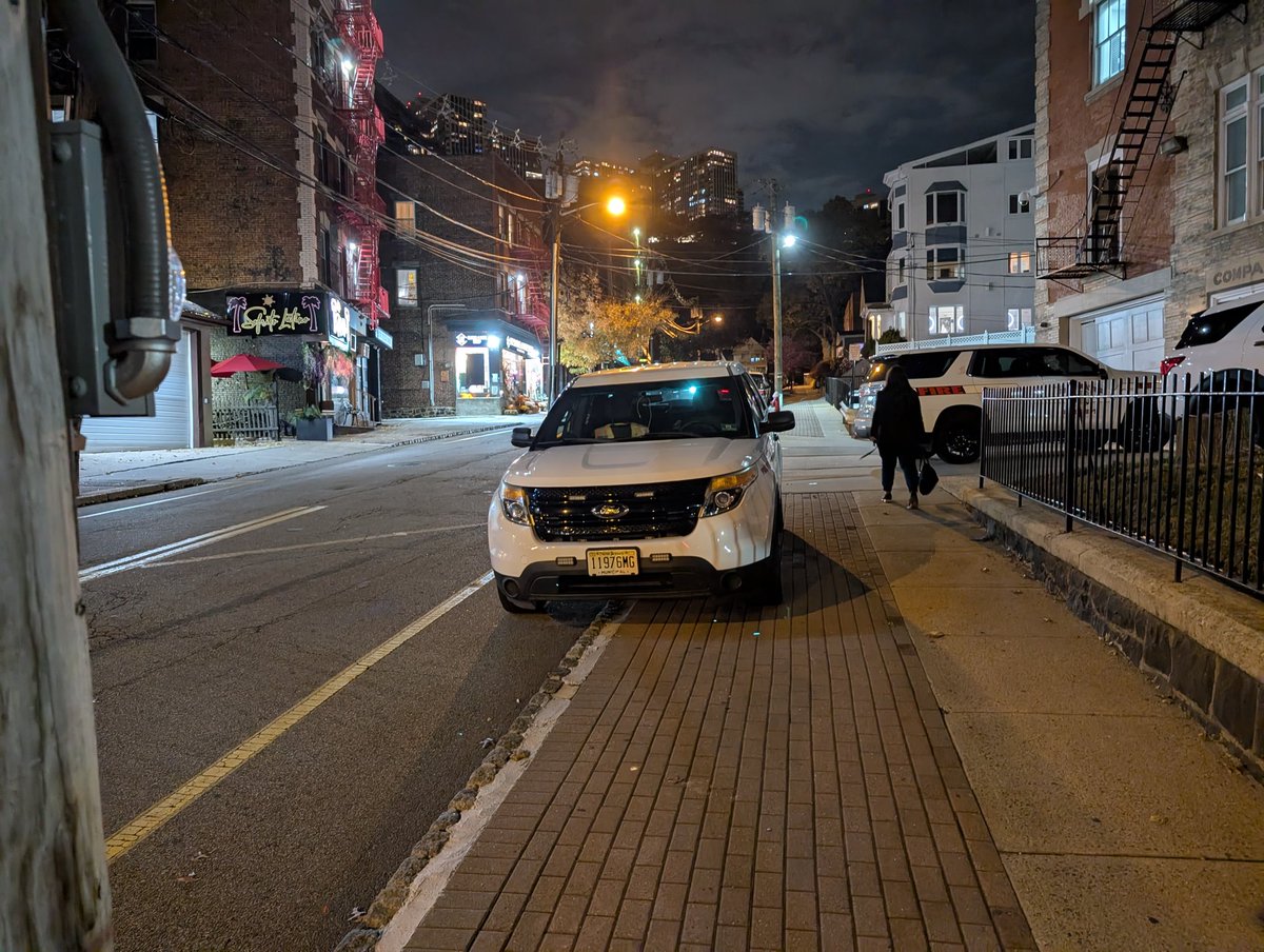 aortenzi's tweet photo. @EdgewaterBoroNJ Boy, @EdgewaterPolice really don't give a fuck, firemen are above the law. https://t.co/7Ig9fudMJE