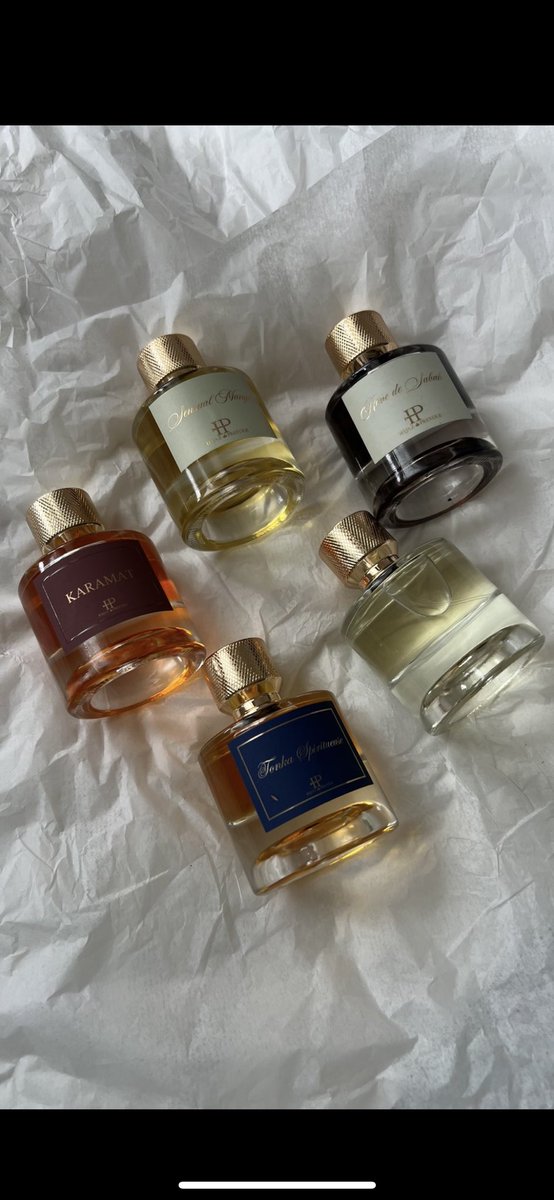 Hijaz parfum fan account tweet media