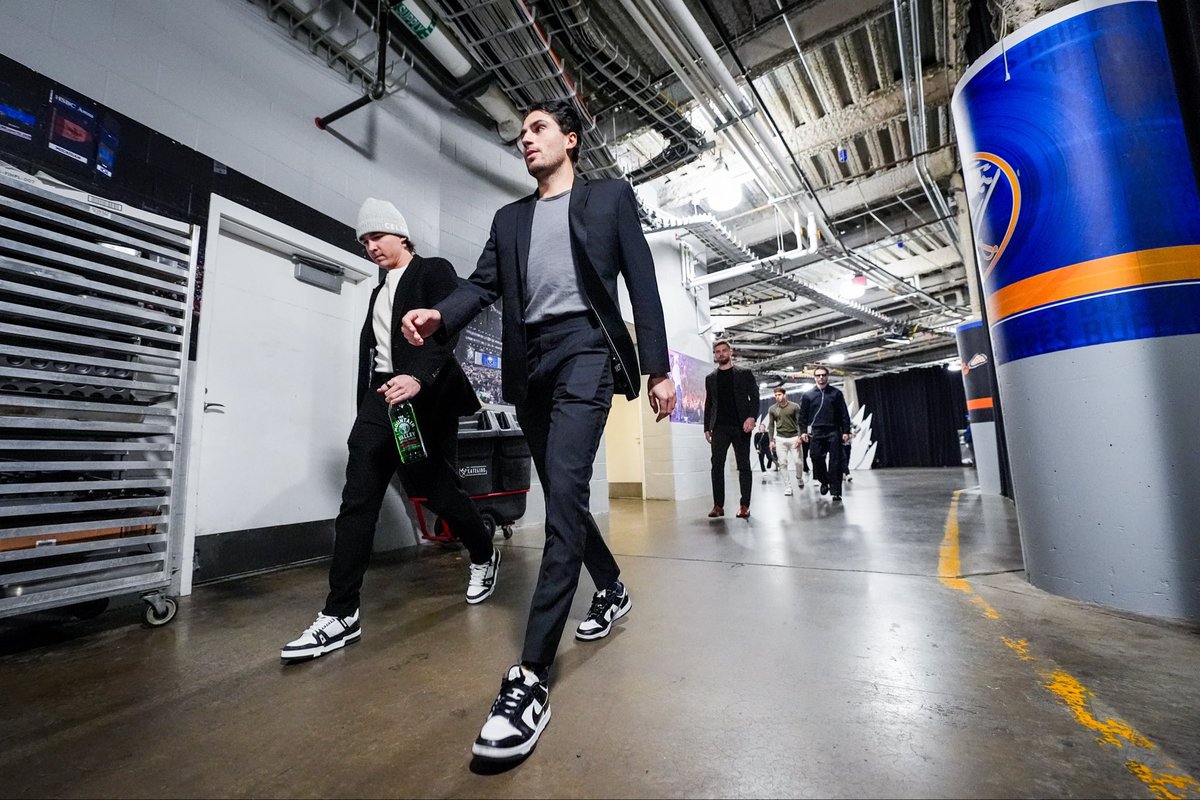 calebturner23's tweet photo. A moment for the Kells beanie game so far this season #FitOfTheNight https://t.co/DpzCzEMJNs