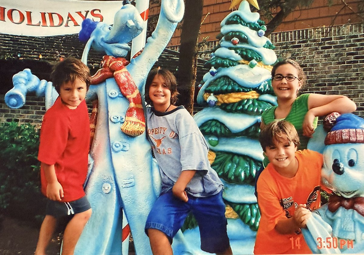 bballdad44745's tweet photo. 11/5 is a special day for us #Always4 Since we won’t see another Schneider swing a bat until spring training, here’s Steven starting a Christmas tradition of getting rid of the gingerbread house… https://t.co/TQ1k4mHdo2