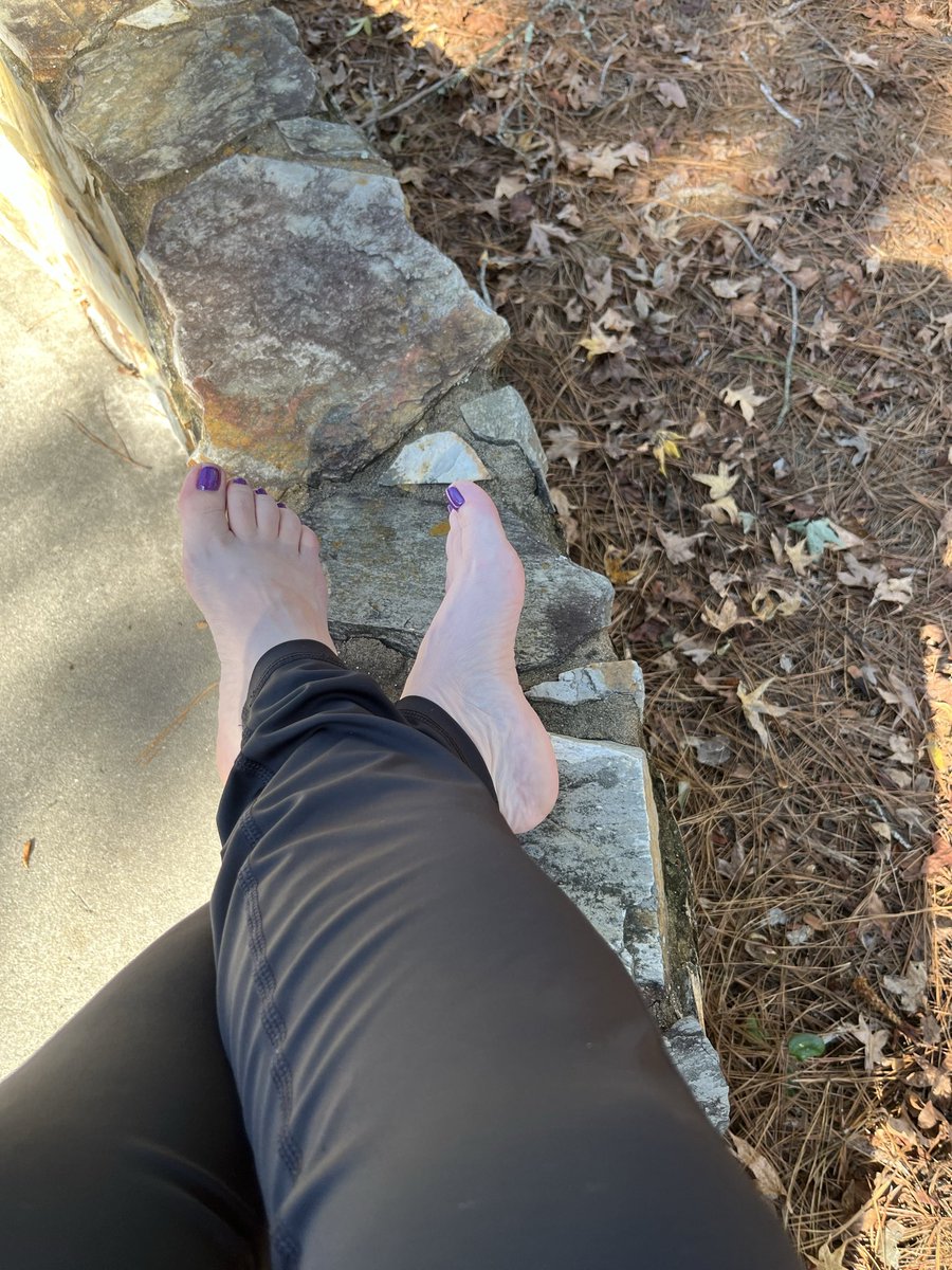 satfire44's tweet image. Enjoying a little sunshine before work 🌞🌞🌞🌞