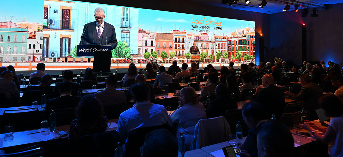 APG_Network's tweet image. What an incredible two days in Seville at #WorldConnect2025!
Huge thanks to our exceptional speakers for delivering such insightful sessions on “Beyond Words: The Power of Communication in Aviation.”
Your ideas are what move our industry forward.
#APGWC2025 #Sevilla
