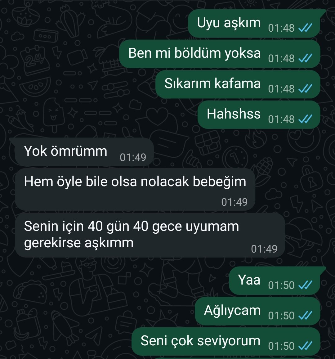 Aslevler's tweet photo. Zehir olsan yutarım bebişim https://t.co/gf4XXpnwVa
