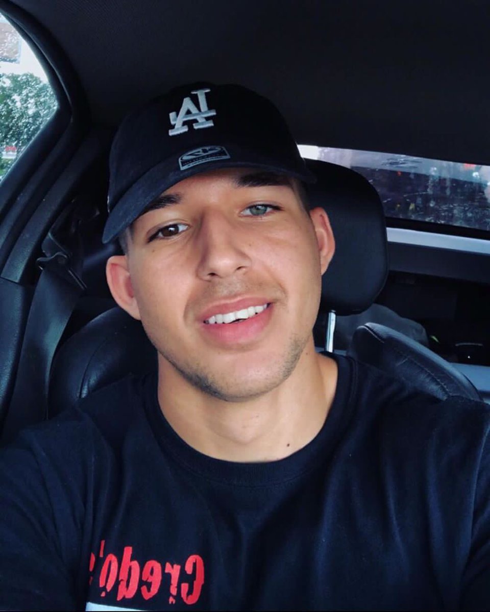 ThomasMaivlee's tweet image. Soldier's are handsome