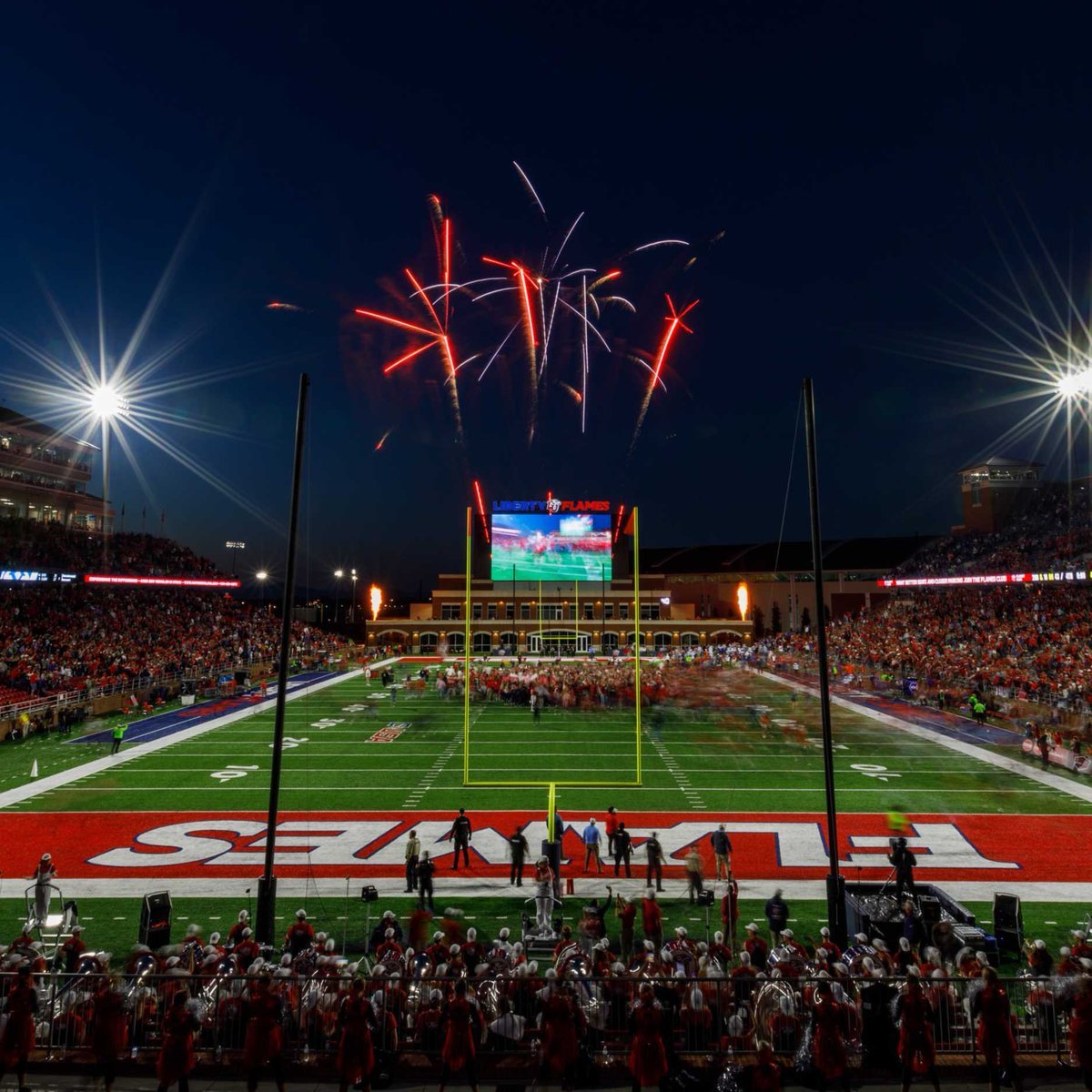Thank you <a href="/LUFBRecruiting/">Liberty Football Recruiting</a> for the Game Day Invite! Excited to meet some coaches and players during the Liberty University Flames vs Missouri St on Nov. 8 
#GoFlames #CollegeFootball #2027Recruit #GameDay