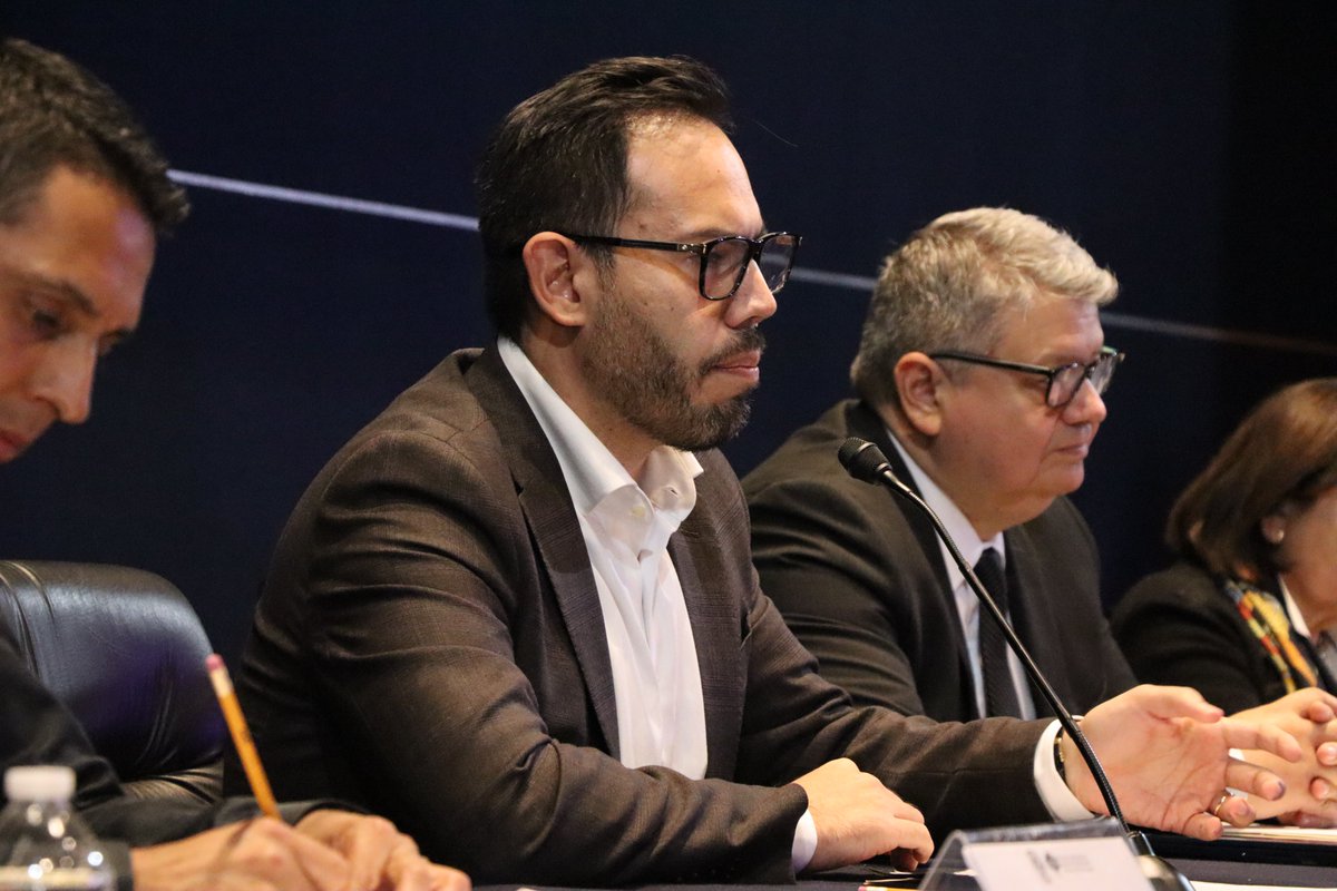 Iniciando la Mesa 3 <a href="/Moises_Garduno/">Moisés Garduño García 📚🖊</a> de la <a href="/UNAM_FCPyS/">FCPyS-UNAM</a> realizó una reflexión a partir de lo que hoy en día sucede en Palestina 🍉. Remarca que estamos ante un cambio ético histórico, en el que el fascismo vive un crecimiento, resultado del descontento por el fracaso del