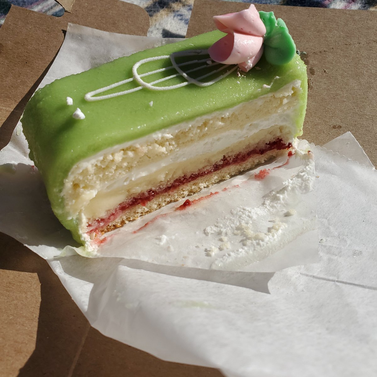 Hands down best princess cake in SanFrancisco! Always a treat.  #victoriapastry