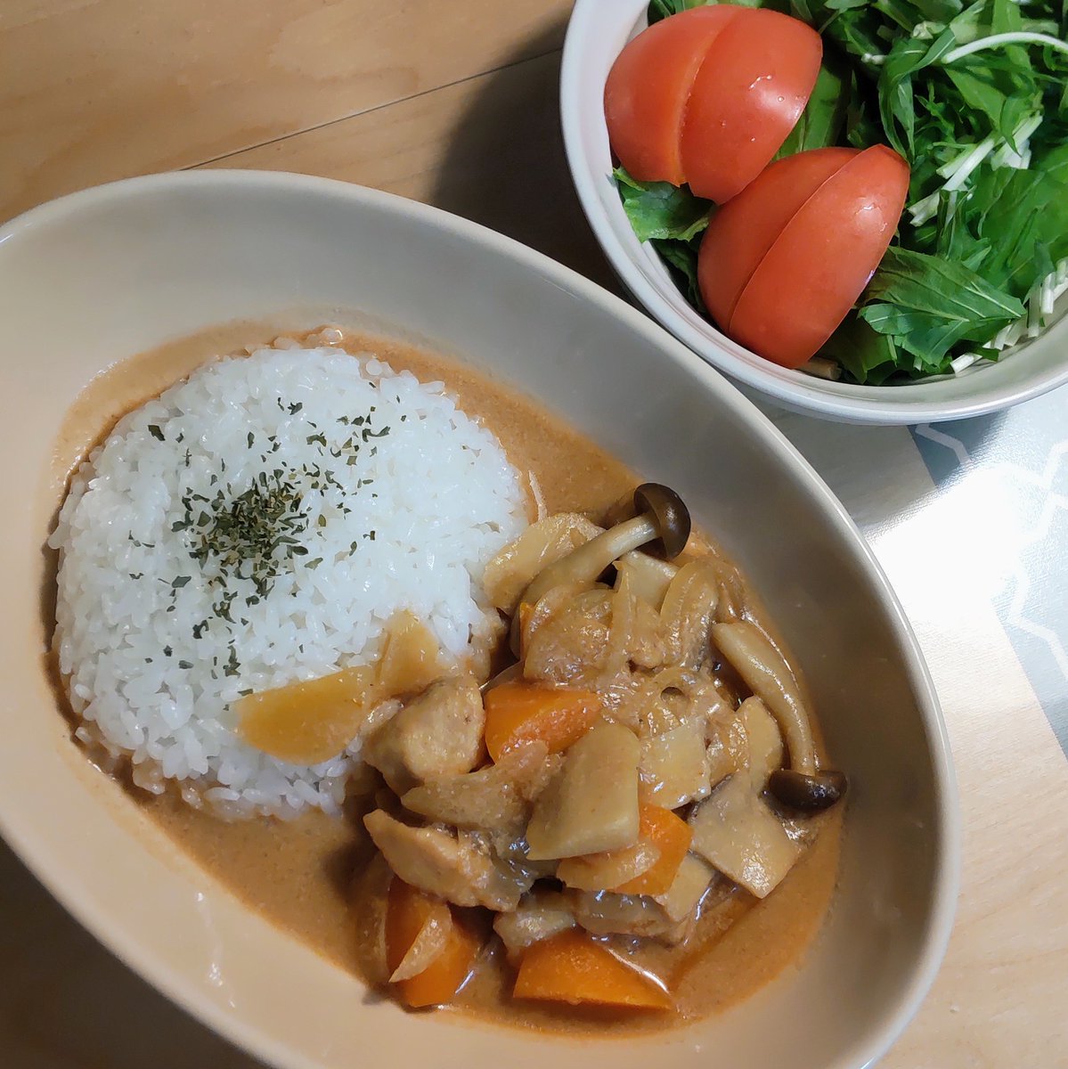 朝ごはん!
ストロガノフもどき