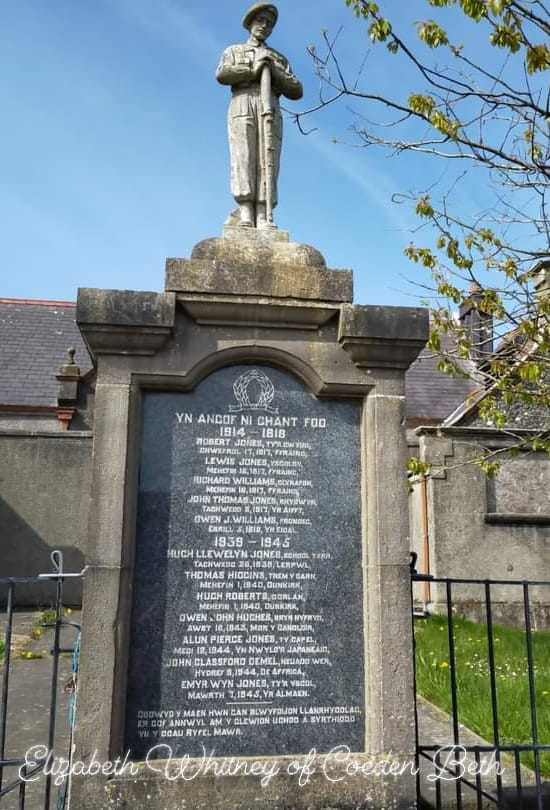 War memorial, Llanrhuddlad, Anglesey.
#WeWillRememberThem #Llanrhyddlad #Anglesey #WorldWarOne #WorldWarTwo