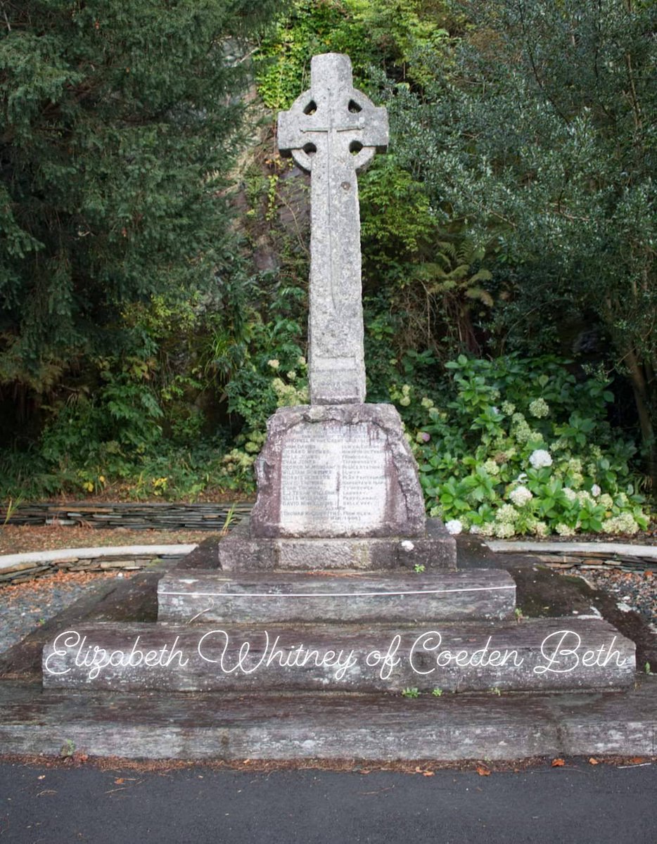 War memorial at Maentwrog, Gwynedd.
#WeWillRememberThem #Maentwrog #Gwynedd #BoerWar #WorldWarOne