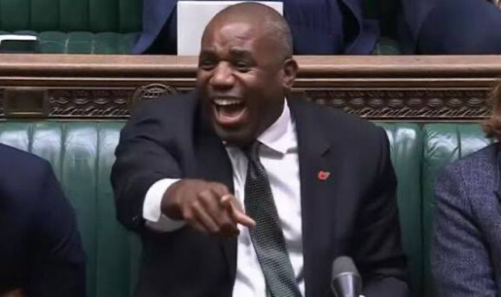 mark_hoath's tweet image. The absolute state of this country with this moron doing #PMQs . How far have we fallen?