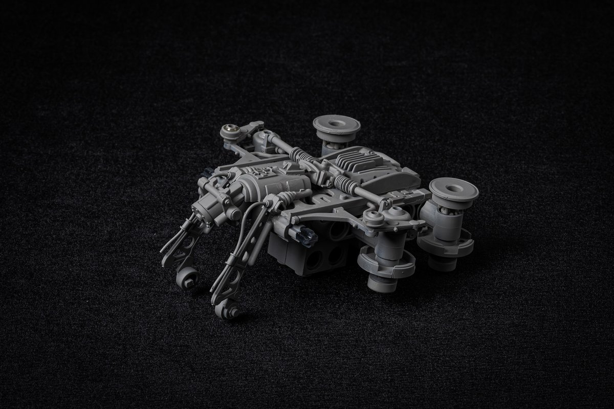 創作メカ Panzer-Beißer の作業中です！

ブルドッグアント型 創作メカ、Ma.Kや 1/24ゾイド風のテイストを入れつつ、自身のオリジナルスタイルを追求したデザインです。ポリキャップは不採用で、造形に集中しています。完成をお楽しみに！

#Panzer-Beißer #オリジナルメカ #プラモデル #ゾイド #MaK風