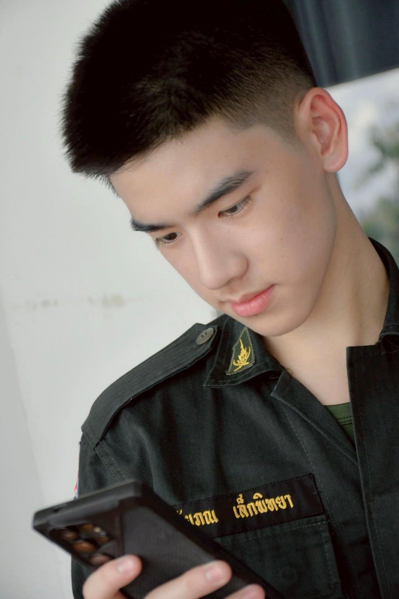 iamrotcs's tweet image. 