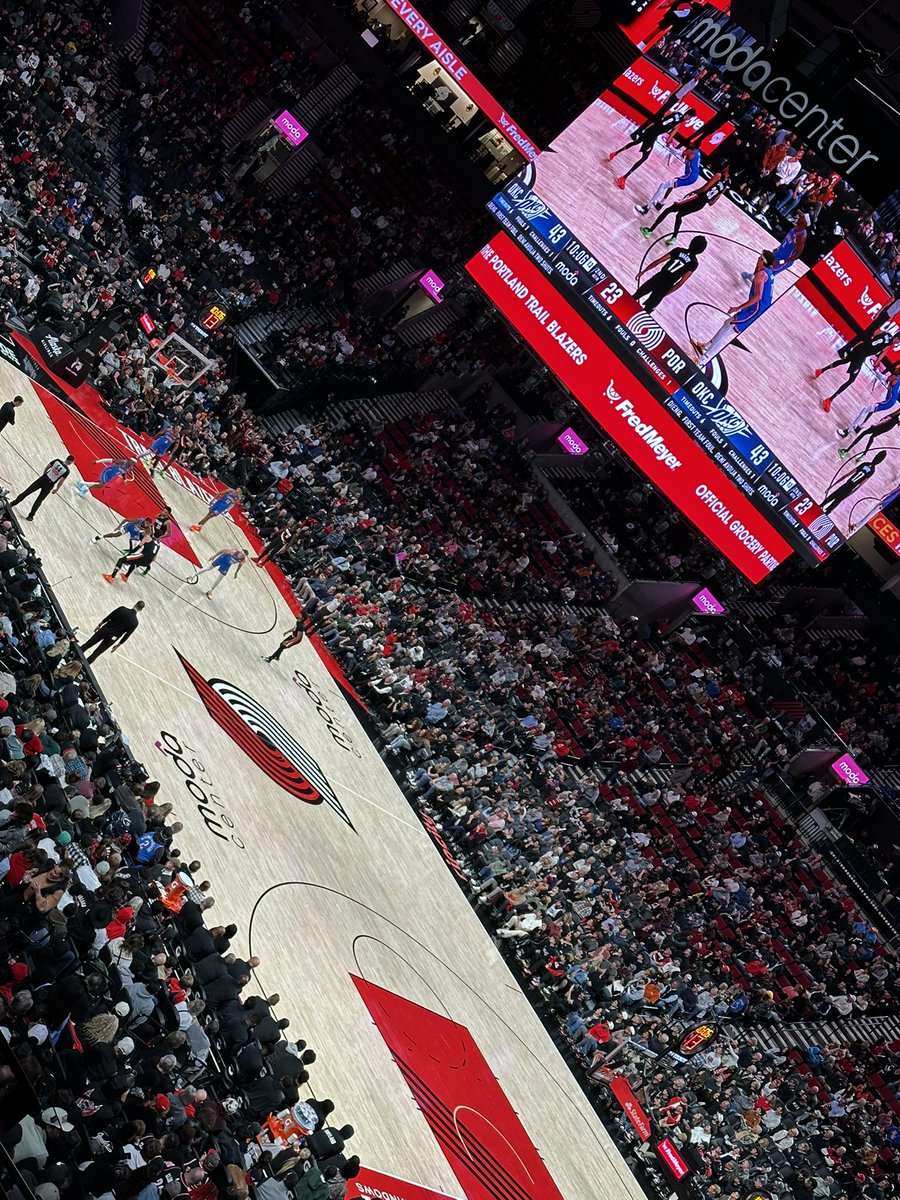 jdfelgate's tweet photo. Great time with the boy at the @trailblazers game tonight. https://t.co/xSL3u9pQwb