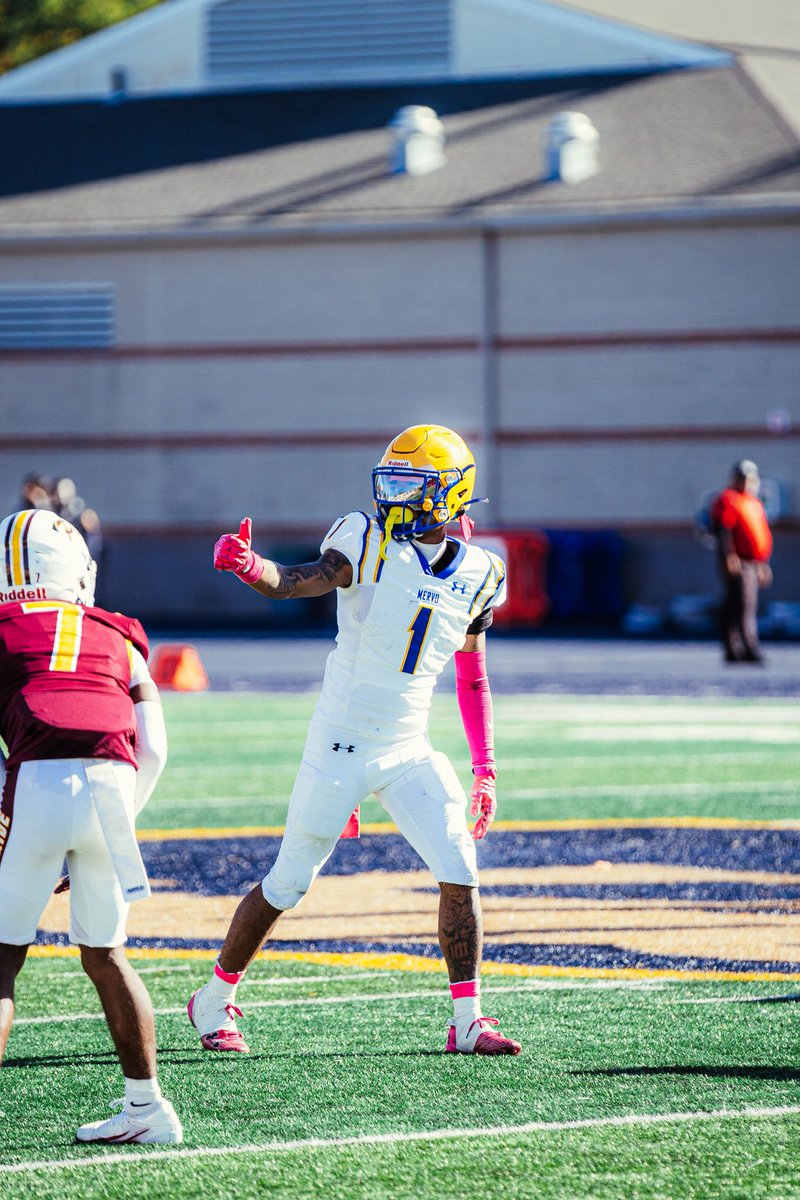 hudl.com/v/2T9Jz2

First 6 games 4 more to go 💍 

12 touchdowns 

Wr/S

<a href="/CoachJdubSFA/">Justin Winters</a>