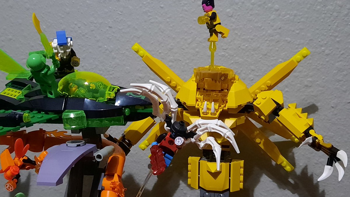 Integrated the Parallax MOC into my Green Lantern Lego scene. He's the biggest build I've made for it...so far.