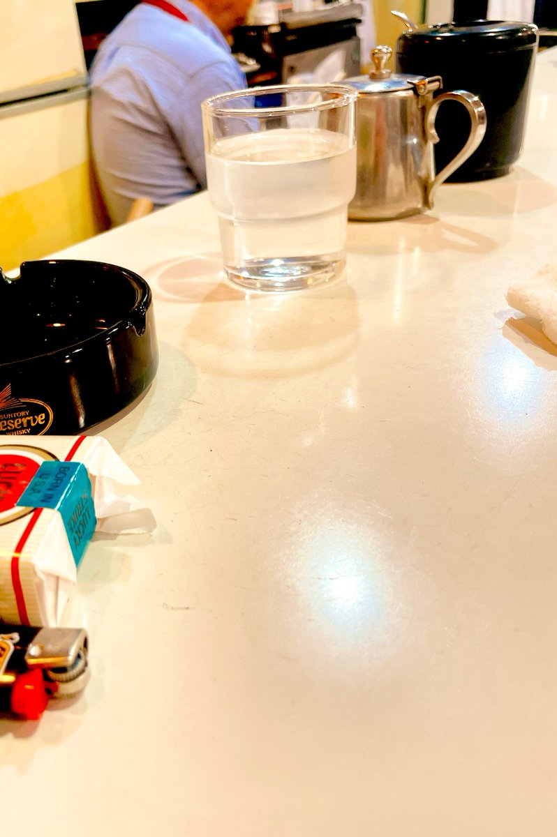 ryotuk's tweet photo. 新しい職場の職場体験。に早く着きすぎて近くの喫茶店です。 https://t.co/esNtWdm01l