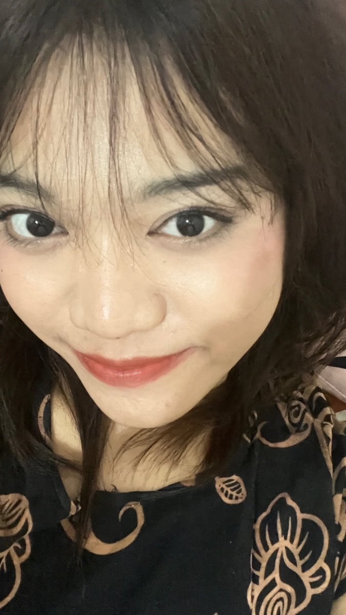 make up kalo malem kenapa lebih cakep ya