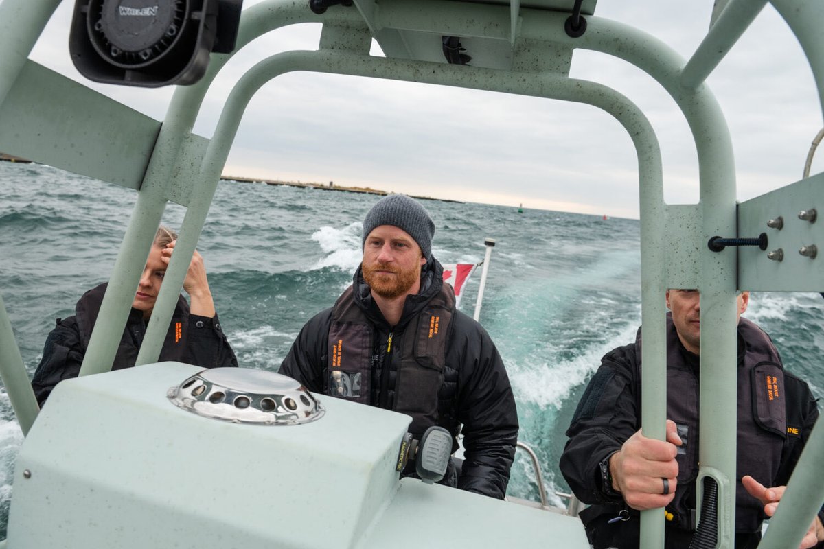 When you are this cool! No prop up required!  #PrinceHarry