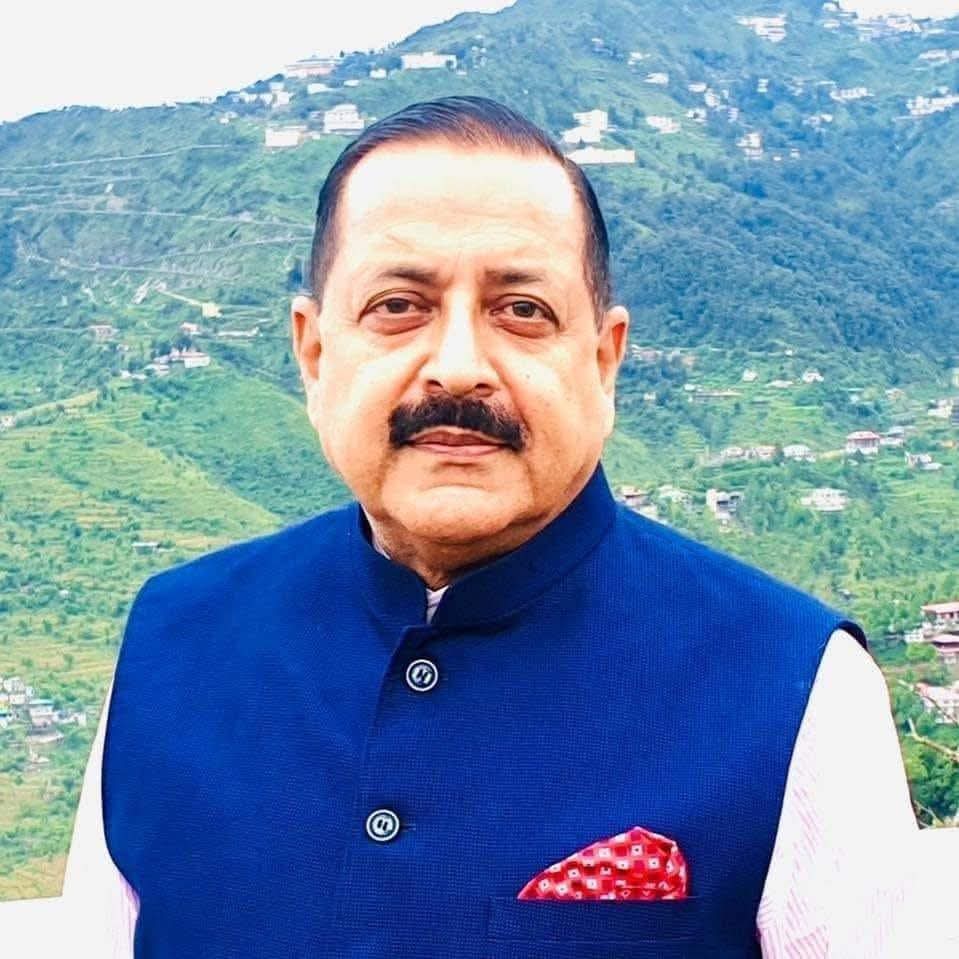 Sunilkumarbjpuk's tweet image. माननीय केंद्रीय राज्य मंत्री (स्वतंत्र प्रभार) आदरणीय श्री @DrJitendraSingh जी को जन्मदिन की हार्दिक बधाई एवं अनंत शुभकामनाएं।

मैं भगवान श्री बद्री-केदार जी से आपके उत्तम स्वास्थ्य एवं दीर्घायु जीवन की कामना करता हूँ।

#DrJitendraSingh