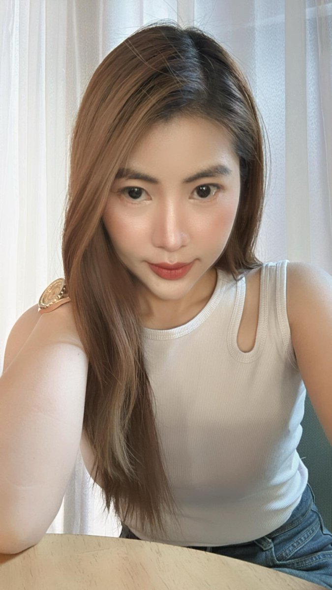 Jang_Jang19w's tweet photo. ไม่ถูกหวยไม่เป็นไร ขอแค่ถูกใจเธอก็พอใจ🤣🤣 https://t.co/sFQrcoJy5x