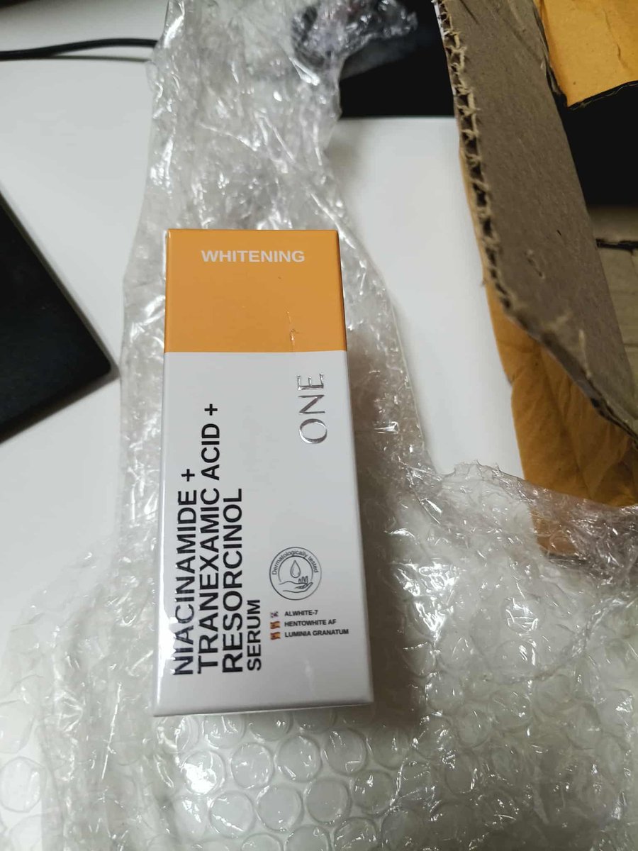 TilltheMoonand2's tweet photo. ได้รับ #ONESkinLabs แล้ว
สั่งตอนเด็กเล็ก live วันก่อน
จริงๆ ของมาถึงเมื่อวานแต่ที่ทำงานเราหยุด
เขาเลยฝากไว้ที่ รปภ.
ใช้ดีจริง เลยสั่งซ้ำ
รอ 11.11 อยู่นะครับเด็ก ถ้ามา live อีกก็จะสั่งอีกครับ
#MewSuppasit
#มิวศุภศิษฏ์
@MSuppasit https://t.co/9nxRcLO2py