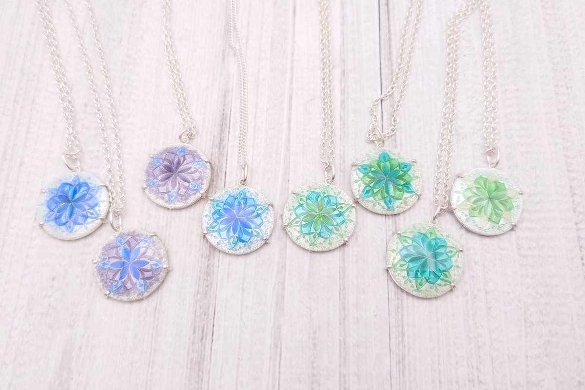 たいぇーるdeきゃび on X