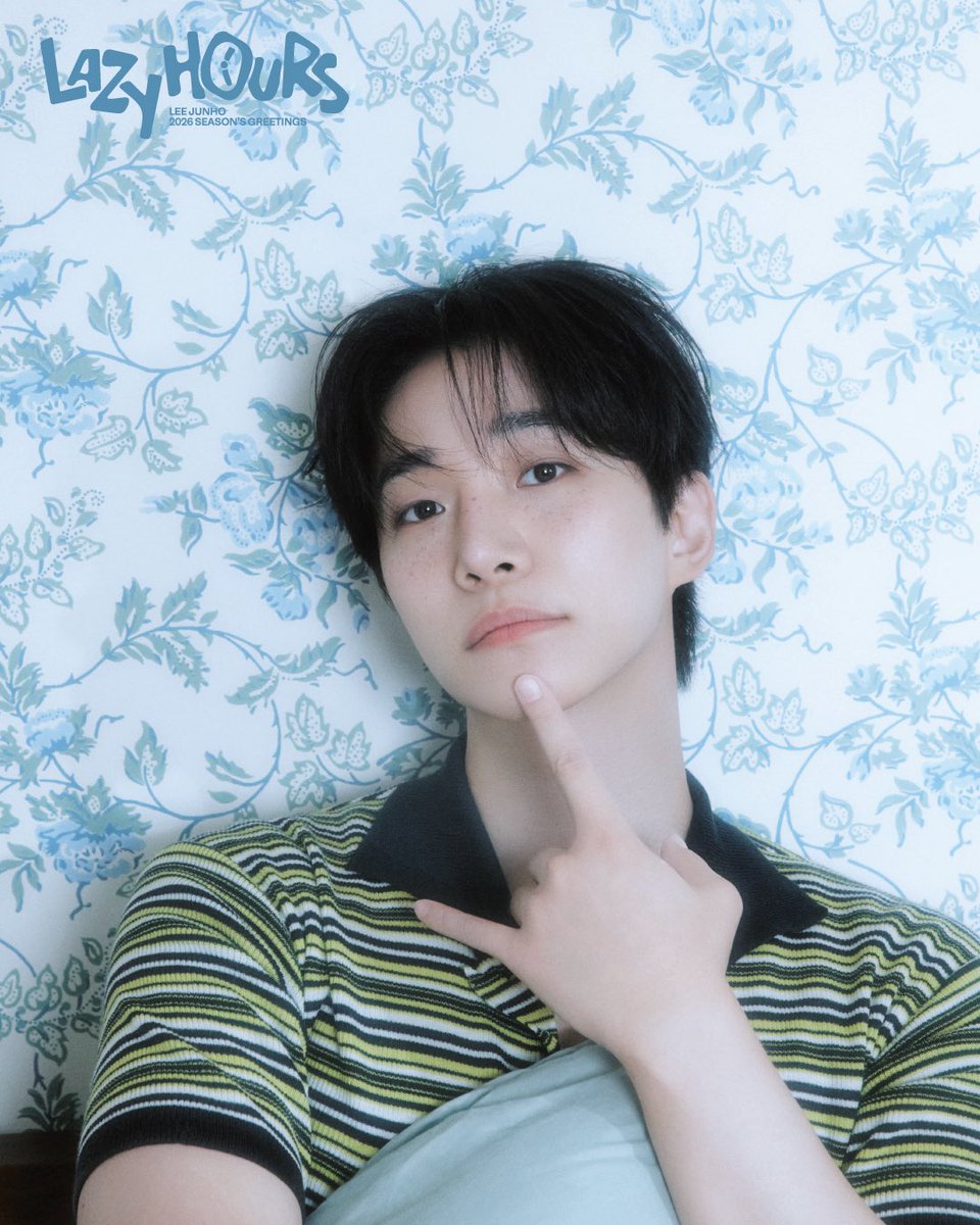 주근깨에 헝클어진 머리😆
너무 귀엽다구여😍