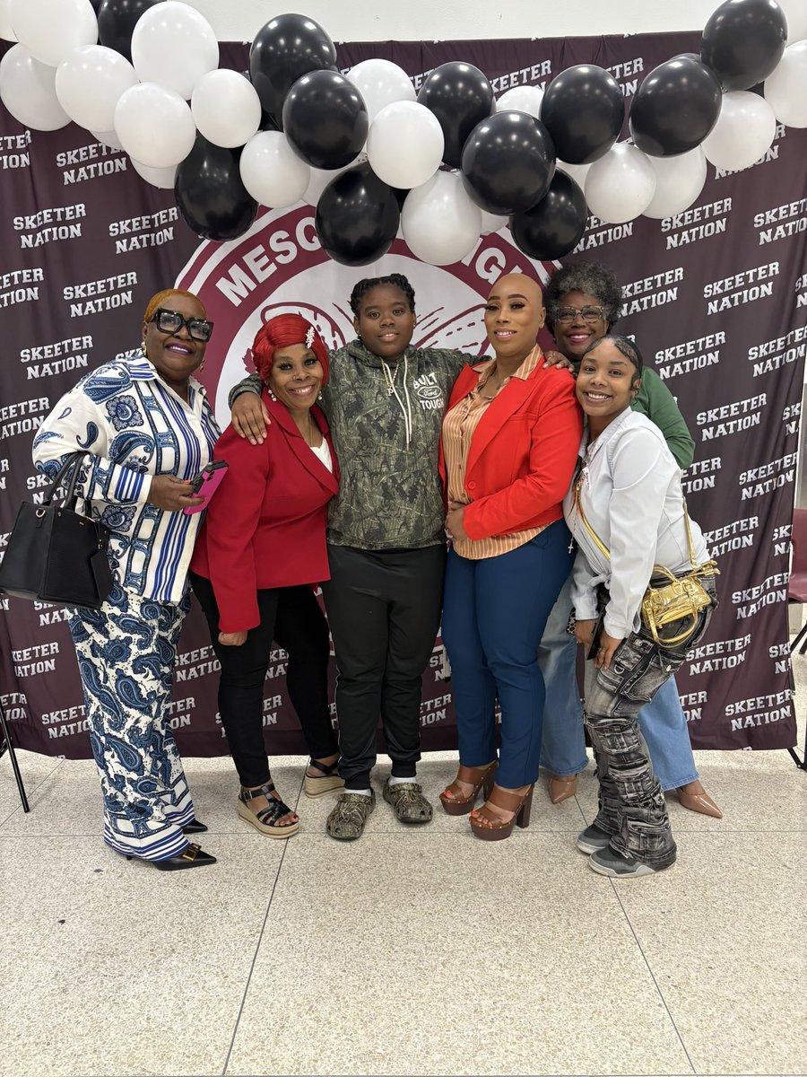 Kelsi Baker tweet media