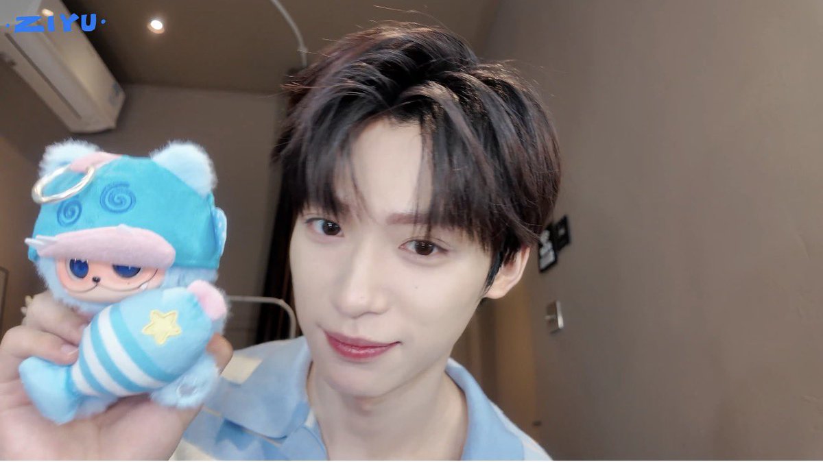 iampk_z's tweet photo. 💙✨#ZIYU #梓渝 https://t.co/kildwua9pq