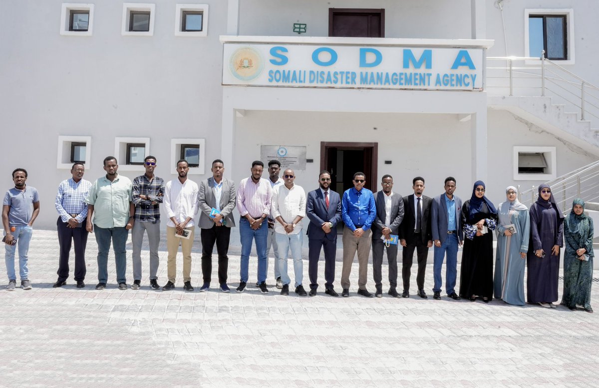 4MMumin's tweet photo. In #Mogadishu, Communications for Stabilization Taskforce meeting, bringing together communications directors from key government institutions

a strategic role in aligning government outreach efforts to support progress in newly recovered areas and strengthen public engagement. https://t.co/expEaVzJfV