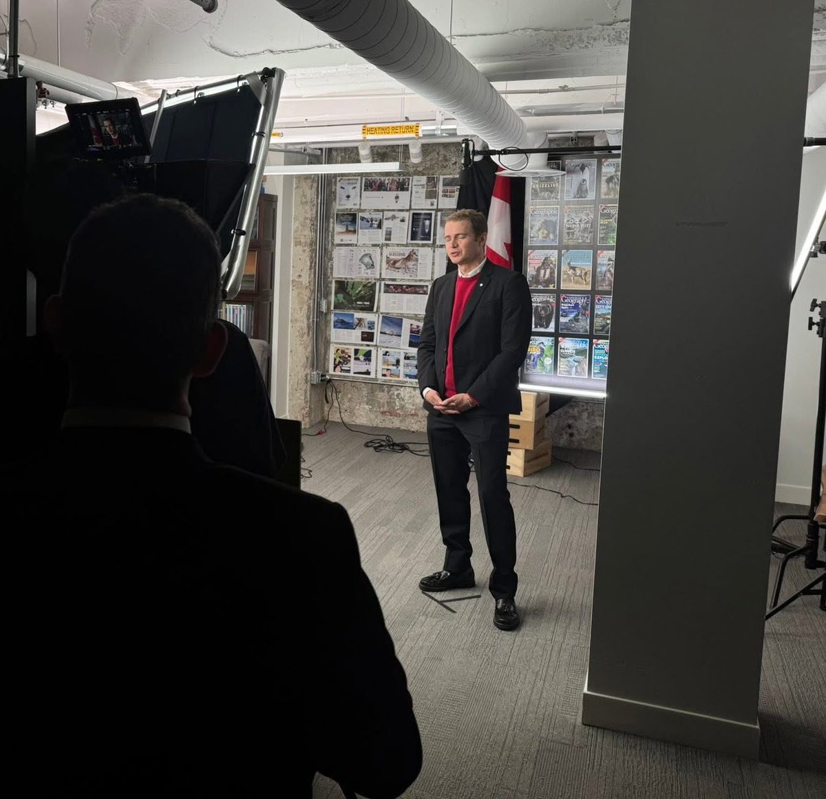 wickeyden's tweet image. Hayden Christensen filming something for the Royal National Geographic Society. 

FB: Madison Gagnon