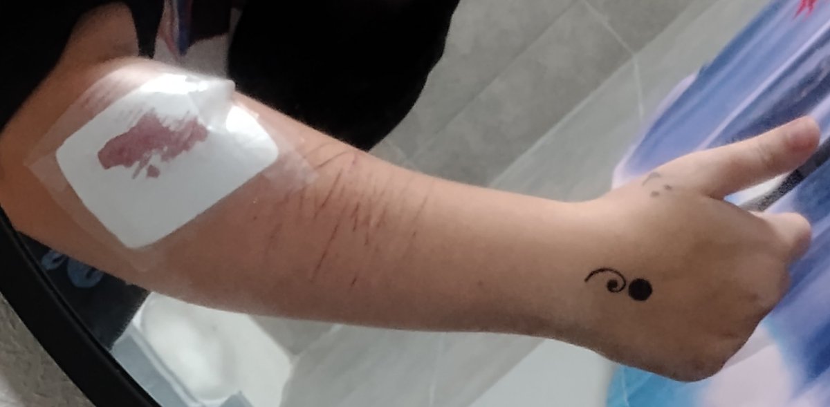 junkbltch's tweet image. 3rd change of the day, probably fine