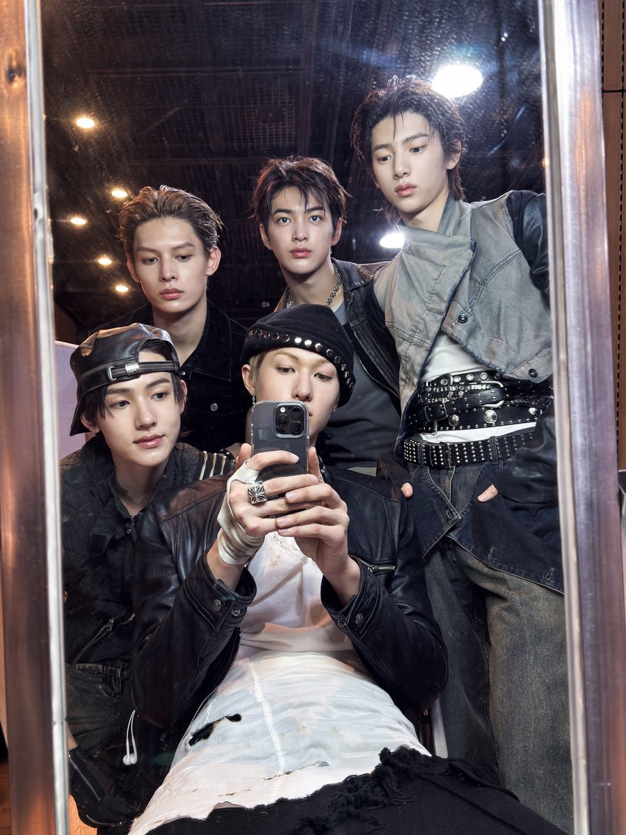 ahngoneho's tweet image. ⠀
#가져와_new_pic 📸
250918 M Countdown 
⠀