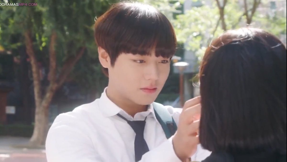 iiforjihoon's tweet image. Les juro que no me esperaba este beso,fue tan hermosamente lindo AAAAAAA cómo Joo young la mira y le dice "te amo" NO NO NO,NO PUEDO CON TANTO 😭💗 

#LoveRevolution #LoveRevolutionEp29