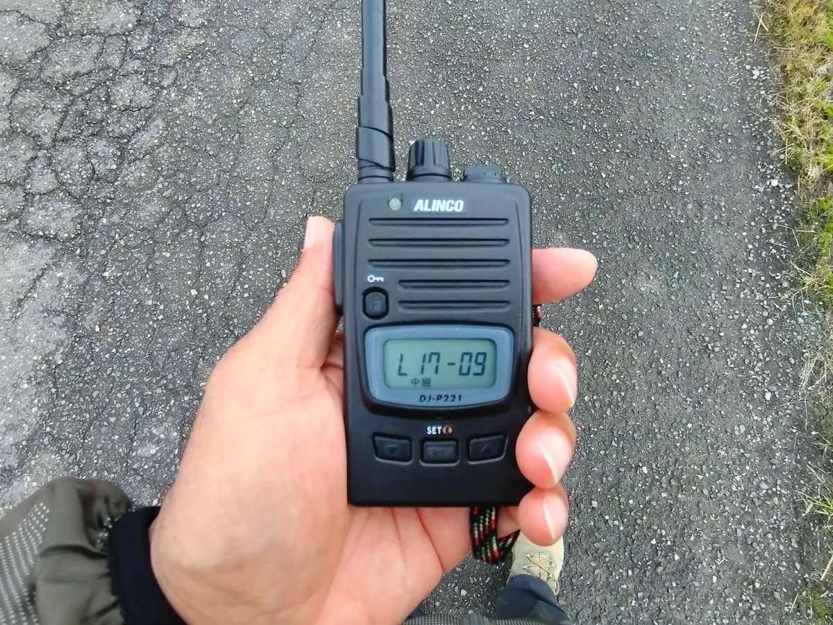 雨上がりのモーニング散歩🚶
今日はノイズが少なく、大きなQSBが有るものの良好に受信😃
◾ＣＢ
とうきょう13131/JR6局 54/54
おきなわOS404局 55/55
◾特小(奈良町)
ならAI46局 M5/M5
各局様ありがとうございました😊
　今日も、チャーガンジュー💪