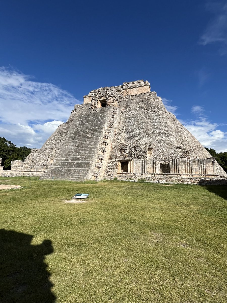 Moved on to Merida this evening, 
Another hot one today <a href="/VisitMex/">Visit México</a> <a href="/coxandkingsUK/">Cox & Kings UK</a>  🇲🇽☀️