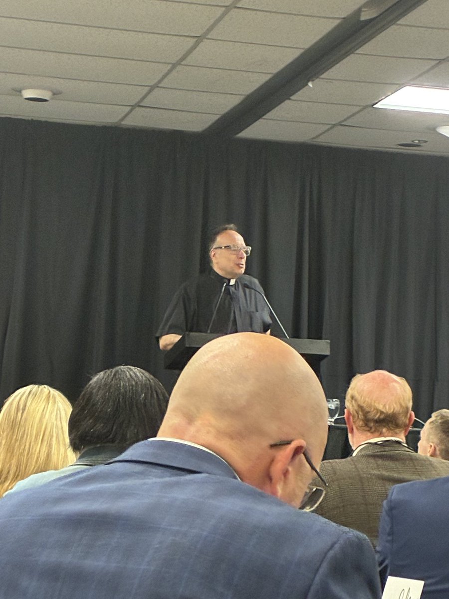 jaredhollon's tweet photo. Thank you Father @JimSichko  for sharing your faith and hilarious steer stories!! at the annual BGADD meeting in Richmond KY on the EKU campus. Keep doing your awesome work throughout the world. May God continue to bless you!! https://t.co/BuP7du9elL