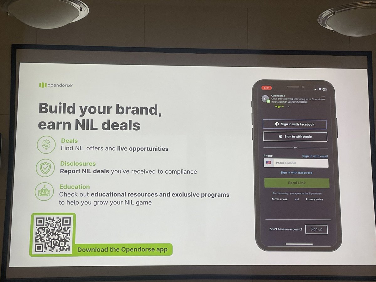 GSAthleticsAPEX's tweet image. Great event tonight! Special thanks to @opendorse for coming to campus today and educating our @GSAthletics freshman student-athletes on proper NIL landscape navigation. #lifebeyondsport #leadership 👏 🦅