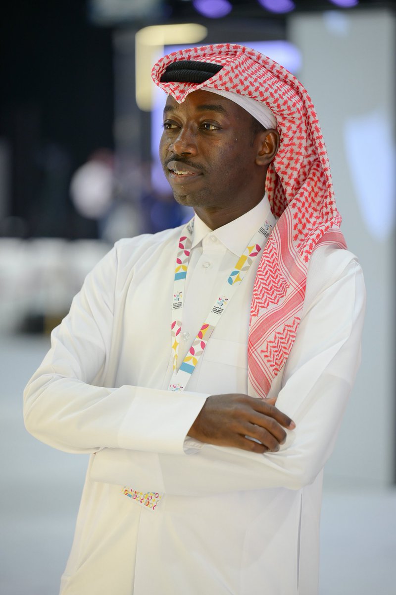 Al_foooli's tweet photo. الابتسامة لا تكلف شيئا ، ولكنها تعني الكثير..💜
لقطة برعاية المصور الرائع @domiry 
#مهرجان_الدوحة_للتصوير 
#وزارة_الثقافة 
#محمد_الفولي https://t.co/dRWIFpzgdn