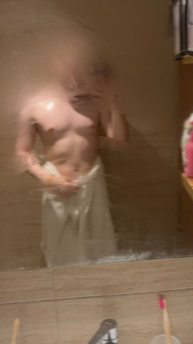 Mouth-watering... That head is fucking enormous 😨 | Age 18 | 🏴󠁧󠁢󠁳󠁣󠁴󠁿 
<a href="/versetwinkboy/">Kai Evans🏴󠁧󠁢󠁳󠁣󠁴󠁿</a> #twink #sexylongcock