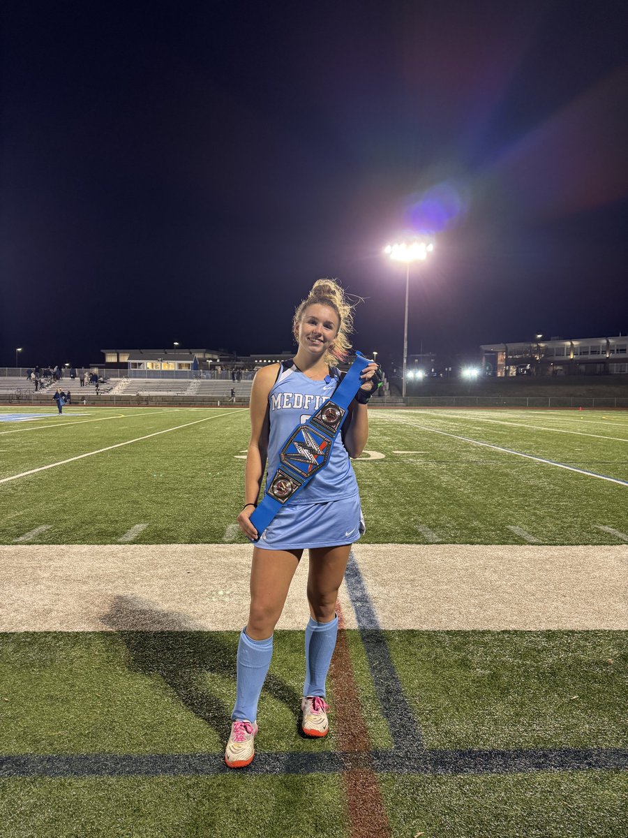 Medfield HS Field Hockey tweet media
