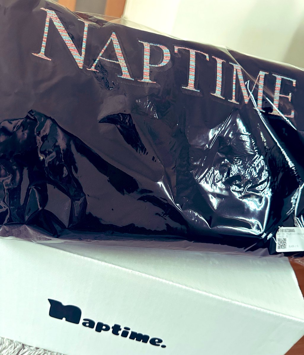 V12aIPzGiAVPRNa's tweet photo. 今日着よっ🤞🏻

#Nissy
#Naptime
#Naptime_tokyo https://t.co/wqj6WImzWZ