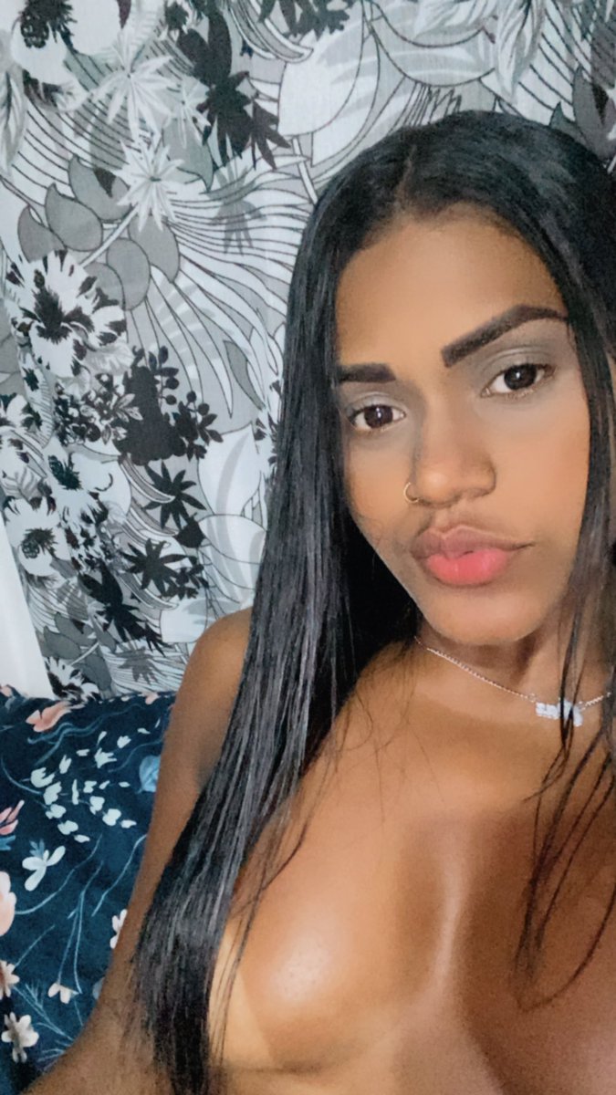 𝐏𝐚𝐥𝐨𝐦𝐚 𝐀𝐥𝐦𝐞𝐢𝐝𝐚🎀 (@palomasilva2023) on Twitter photo 