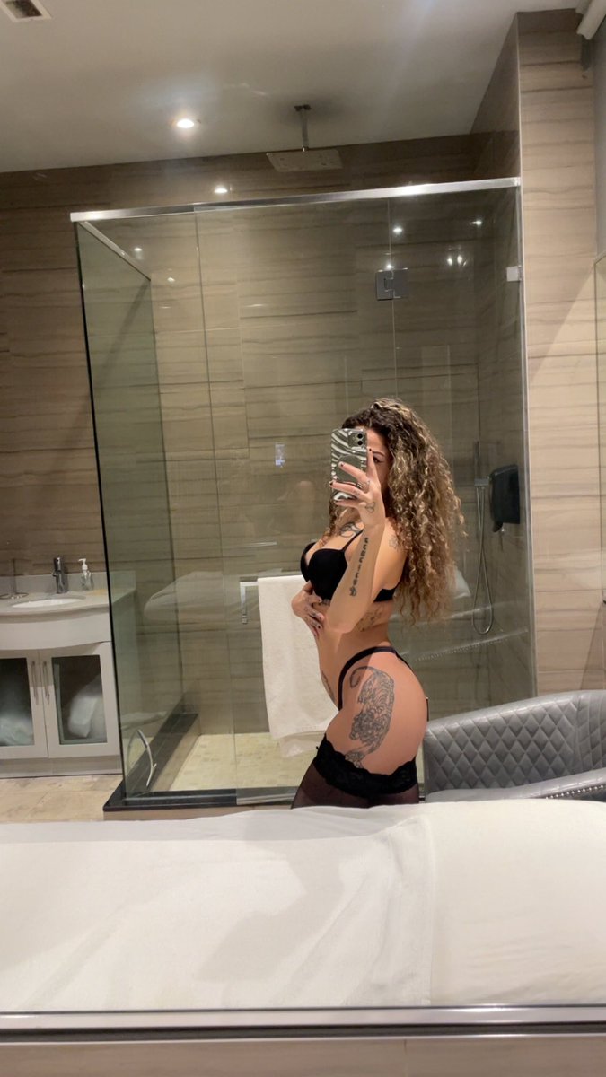 kaii_seductionn's tweet photo. Hope everyone’s having a good night💜
@seductionspator  
@seductionspa_ap 📍 
@WG6Canada 💞
Come take a visit, the night is still young 🤭😝 https://t.co/1l9buJ3Nu4