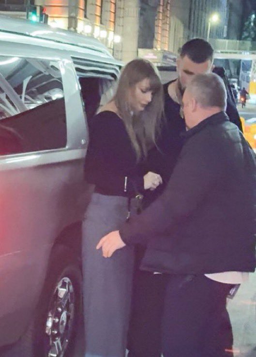 The Taylor Swift Updates tweet media