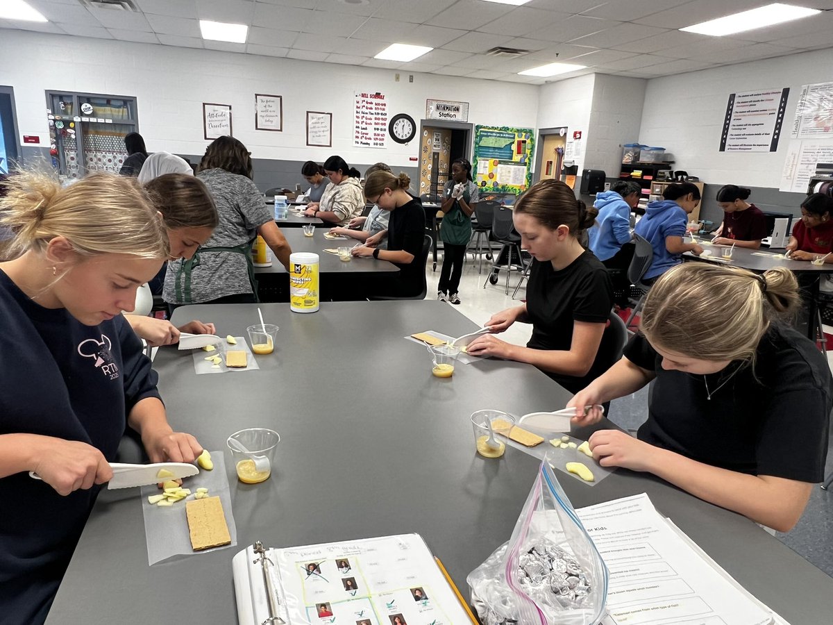 SCreekLife tweet media