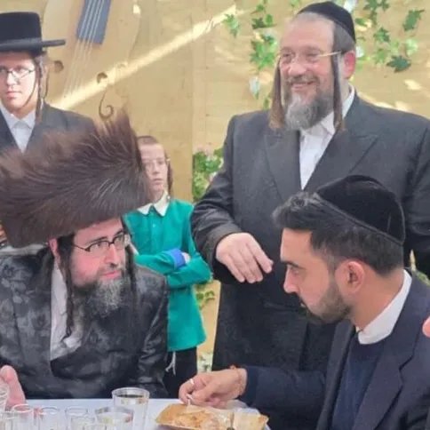 Trump: If you vote for Zohran you are a JEW HATER

Reality: