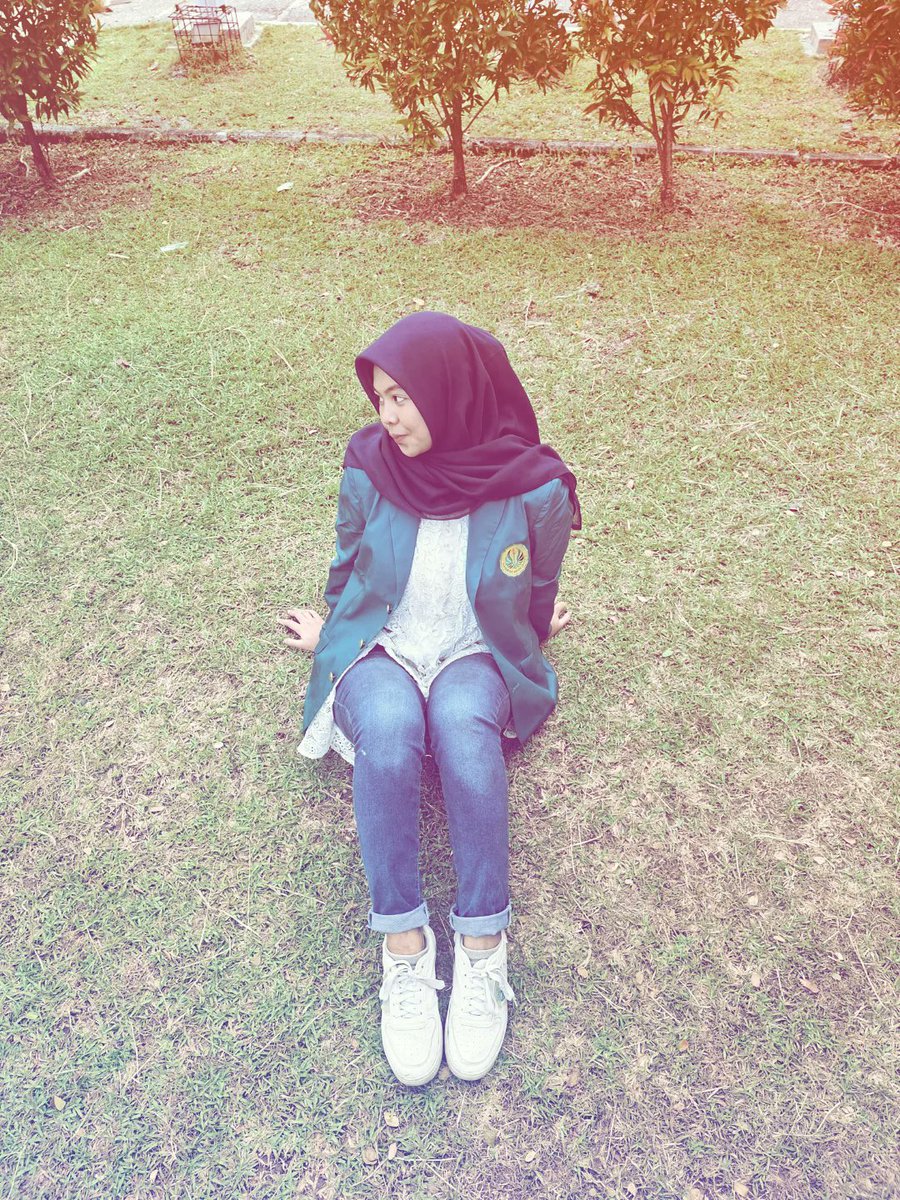 proudly present, warna baru (LAGI).