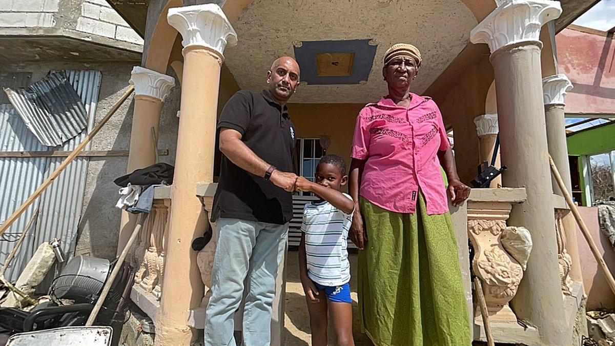 KishanKhoday's tweet image. Today I toured Black River &amp;amp; New Hope, where #HurricaneMelissa destroyed lives &amp;amp; livelihoods. #UNDP’s offer of Early Recovery interventions is on the table to help restore community life &amp;amp; commerce. We’re ready to partner on livelihoods recovery, debris clean ups &amp;amp; much more.